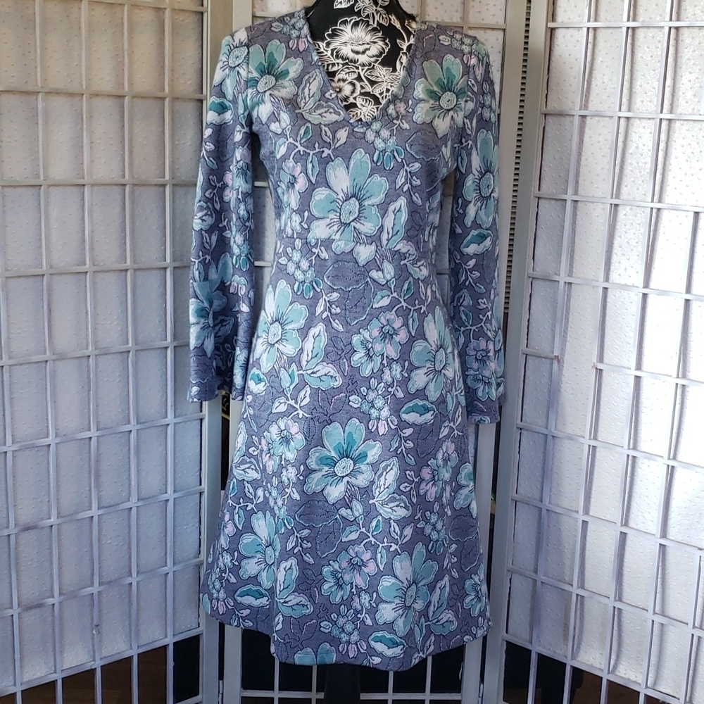 Maeve gray and blue floral v-neck bell sleeves knee length dress size S